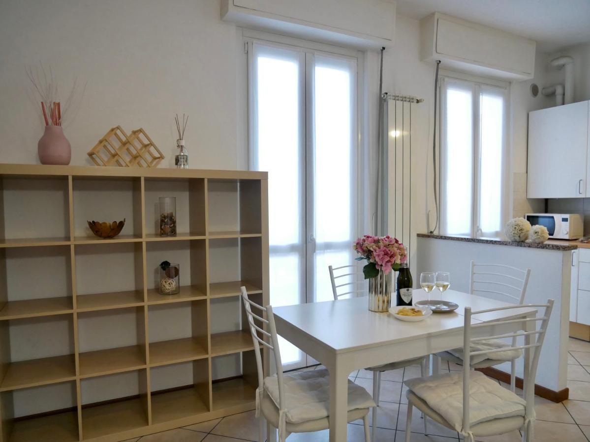Diadema Pink - Immobili E Soluzioni Rent