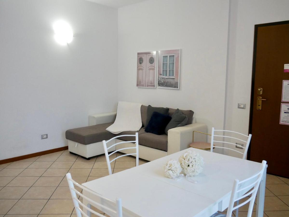 Diadema Pink - Immobili E Soluzioni Rent Apartament *